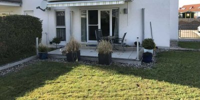 Helle 3-Zimmer Erdgeschoss Wohnung in Bühl mit EBK, Terrasse mit Grünfläche, Keller, 2TG-Stellplätze