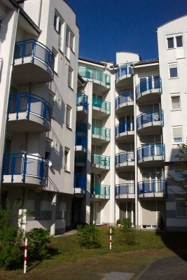 Helle 2-Zimmer Dachgeschosswohnung mit Balkon in Langen (Hessen) nähe Bahnhof