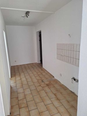 AB SOFORT! 3 Zimmer mit großem Balkon