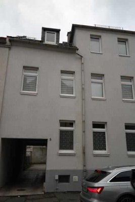 Gemütliche 2-Zimmer mit Terrasse, EBK und Laminat in guter Lage!!!