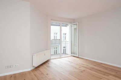 Freie 1-Zimmerwohnung mit Balkon - Altbau in Prenzlauer Berg