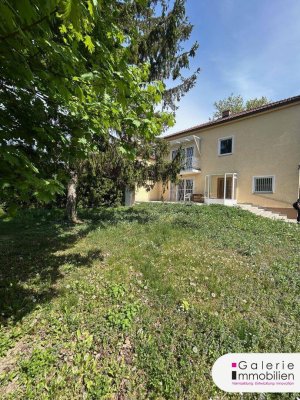 Grünruhelage! Geräumiges Haus mit Garten und Doppelgarage - 2 Wohneinheiten