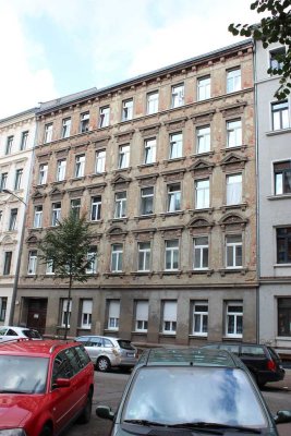 Schöne Zweiraumwohnung mit Dusche und Wanne
