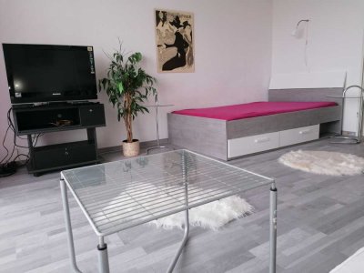 Exklusive 1-Zimmer-Wohnung mit Schwimmbad/Sauna