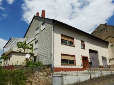 Wohnhaus mit Scheune zu kaufen in Nittel - A20008