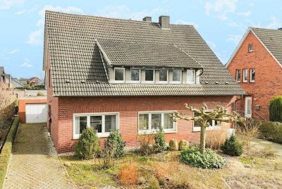 RESERVIERT! Mehrgenerationenhaus: Energieeffizient mit sieben Zimmern auf großem Grundstück!