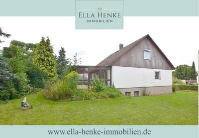 Freistehendes Einfamilienhaus mit großem Grundstück in Apelnstedt – ideal zum Modernisieren.