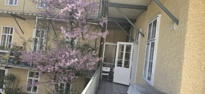 * * Stilvolle Altbauwohnung/Kanzlei/Büro/Ordination mit Balkon in repräsentativem Gründerzeithaus mitten im Herz-Jesu-Viertel! * *