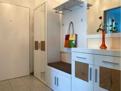 Stilvolle 2-Zimmer EG-Wohnung mit Einbauküche und Terasse in Rosenheim