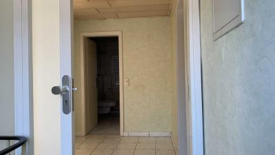 Helle und gemütliche 2-Zimmer-Dachgeschosswohnung in Brühl