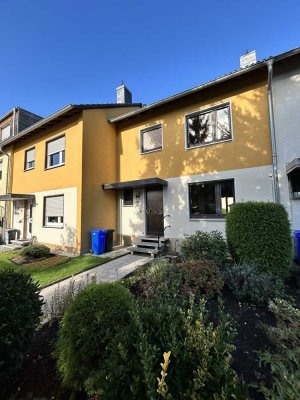 RESERVIERT: Charmantes Einfamilienhaus mit Garage und Garten in zentraler Wohnlage wartet auf Sie!