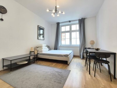 Freundliche Hofwohnung - Für Ruhesuchende mit Altbaucharme - Bahnhof Hernals in der Nähe