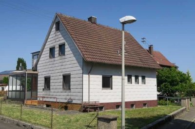 Baurechtlich genehmigtes Schmuckstück nach Komplettrenovierung