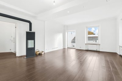 ALTBAUJUWEL: 4-ZIMMER-WOHNUNG MIT BALKON IN SALZBURG-ANDRÄVIERTEL