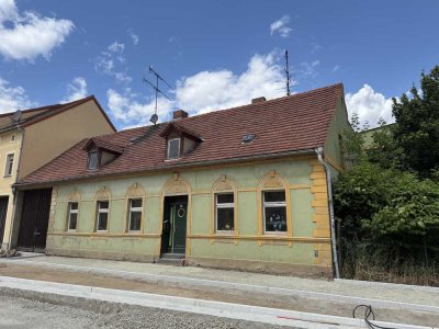 Anwesen mit alten Stallungen und Scheune - mitten in der Innenstadt