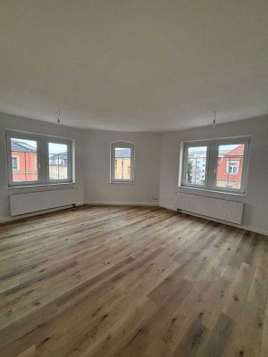 Neu sanierte 3-Zimmer Dachgeschosswohnung in Dresden-Mickten