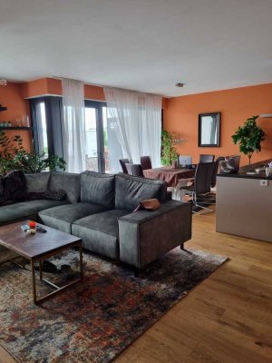 Stilvolle 3-Zimmer-Wohnung mit Balkon und EBK in Langenfeld (Rheinland)
