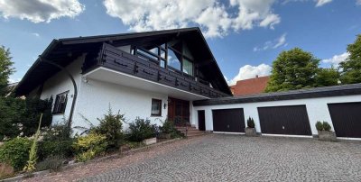Außergewöhnliche 10-Zimmer-Landhausvilla in Neuhof / Fulda!