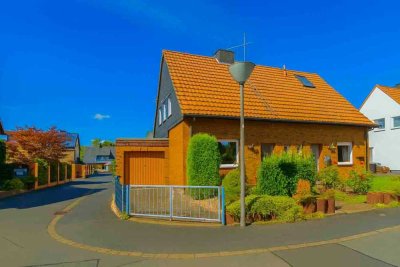Doppelhaushälfte mit Charme und Potenzial in ruhiger Lage von Kamen-Werve
