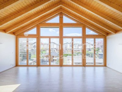 Ihr neues Zuhause - Lichtdurchflutete Maisonettewohnung mit einzigartiger Glasarchitektur