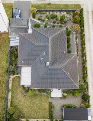 Bungalow aus 2013, KfW-55 (Effizienz A+), 5 Zimmer, 175 m² Wohnfl., 822 m² Grundst. – provisionsfrei