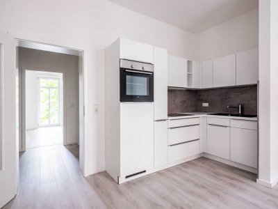 *SCHICKES Apartment, ZENTRALE Lage, STILvolle EBK, Balkon, Hbf & City 7 Min, FH 10 Min*