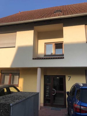 Schöne 2-Zimmer-Wohnung mit EBK in Heddesheim