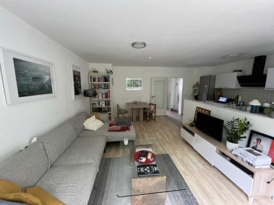 Ruhig gelegene 2 Zimmer Wohnung mit Balkon & Wohnküche
