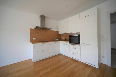 MATTSEE | Großzügige 2-Zimmer-Balkonwohnung mit Seeblick