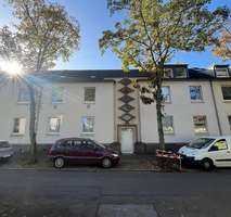 In Renovierung 2,5 Zimmer-Wohnung im Erdgeschoss - in ruhiger Seitenstraße