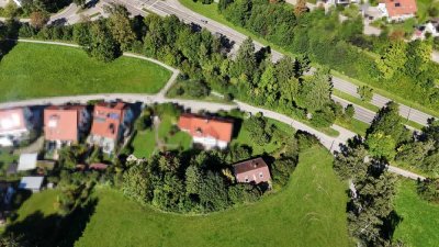 Großes Grundstück, unverbaubarer Ausblick: 
EFH mit Potenzial
