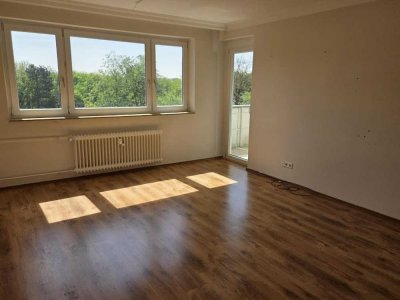 Geräumige 3-Zimmer-Wohnung mit Balkon