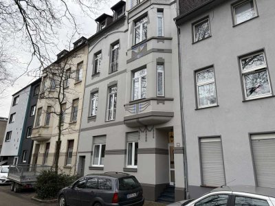 Sicher vermietete, helle 2-Zimmerwohnung im Erdgeschoss.