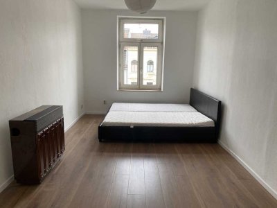 Studenten aufgepasst -  1-Zimmer-Wohnung mit Einbauküche in Aachen
