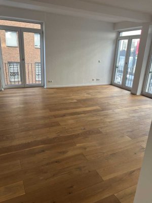 Stilvolle 3-Zimmer-Wohnung mit gehobener Innenausstattung mit Balkon und EBK in Essen