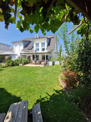 Moderne Doppelhaushälfte in Schwäbisch Hall mit 5 Zimmern, 160 m² Wohnfläche und Garten