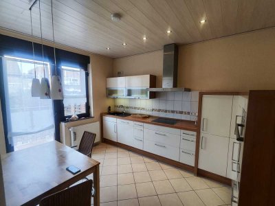 Geräumige 4,5-Zimmer EG-Whg. mit Terasse, Garten und Garage  in Alstaden-West