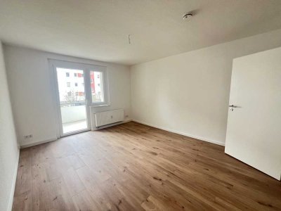Neu sanierte 3 RW mit komplett neuem Bad!