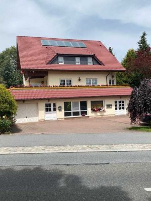 Modernisiertes Mehrfamilienhaus mit 3 Wohnungen in Löbau-Lawalde