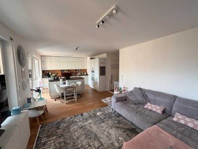 Helle 4-Zimmer-Wohnung mit 112 m² im 2. OG in Düsseldorf-Friedrichstadt (40217)