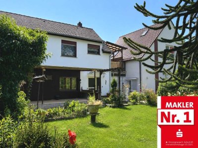 Doppelte Wohnqualität im Grünen - ideal für
große Familien oder
Mehrgenerationen-
konzepte.