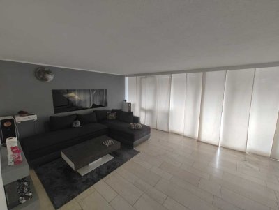 Ruhige, aber dennoch zentrale Terrassenwohnung in Hollage