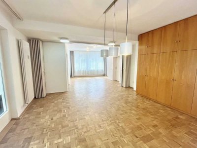 Großzügig geschnittene, sanierte Wohnung mit Terrasse und Wintergarten in Horrweiler