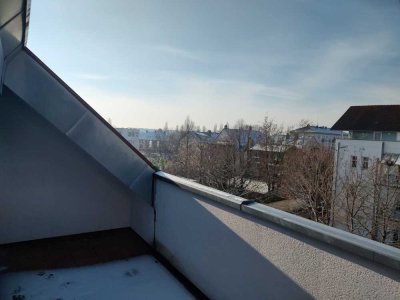 2,5 Zi-DG-Maisonette Wohnung mit Dachterrasse in Innenstadtrandlage