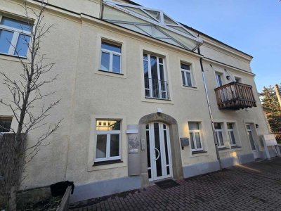 großzügige 4-Zimmerwohnung in ruhiger Elblage von Laubegast zu vermieten