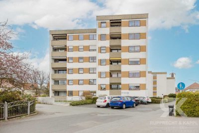 Moderne 3 Zimmer Wohnung mit neuer Küche und großen Balkon in ruhiger Höhenlage