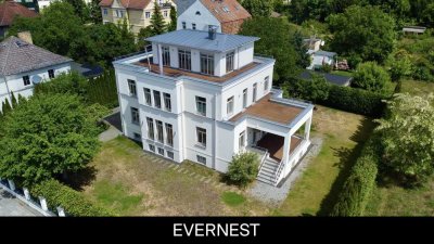 Luxury meets location - Stylish villa with approx. 571 m² of living/usable space