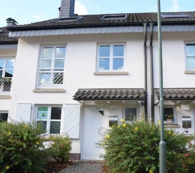 Gelegenheit! Einfamilienhaus mit offenem Kamin und Garten -SPLIT-LEVEL