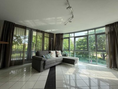 RESERVIERT 2-Zimmer Whg, Grünblick, Balkon Top-Zustand, Architekten-MfH in Sackgasse