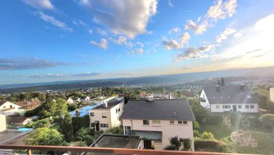 Saniertes Penthouse mit besonderer 180° Aussicht, neue Küche, Bad und 2 Balkonen